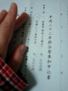 �\������